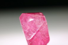 Fine Spinel Crystal 17 cts.