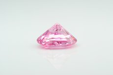 Top pinkfarbiger facettierter Spinel