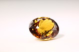 Facettierter Chrysoberyl mit Farbwechsel 4,5  Kts.