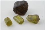 Four エンスタタイト (Enstatite) 結晶  (Crystals)