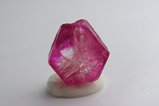 Bi-color ルビー (Ruby) 結晶 (Crystal)