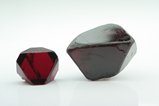 スピネル (Spinel)