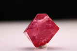 スピネル (Spinel)